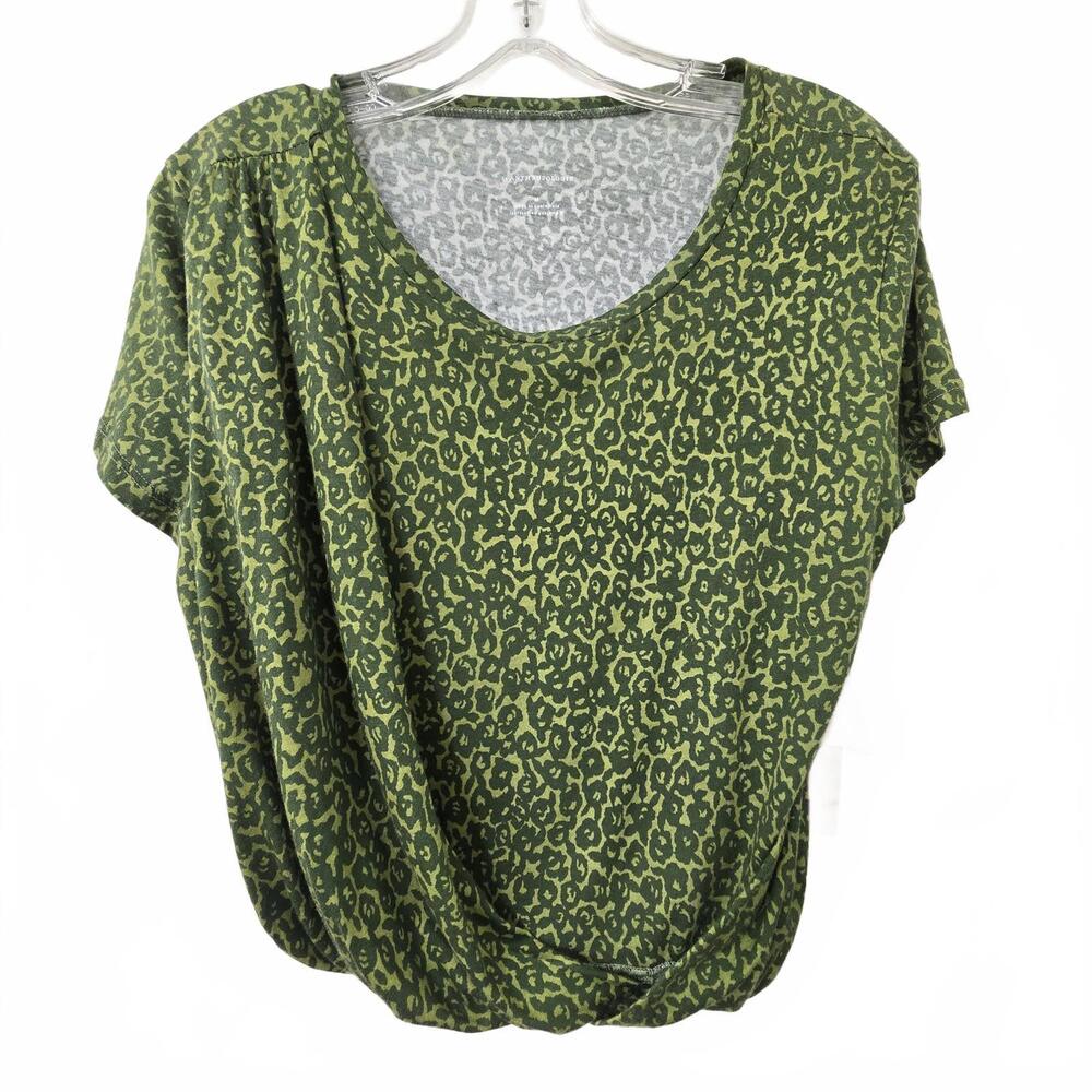 Anthropologie Green Leopard Print Tee - Size M